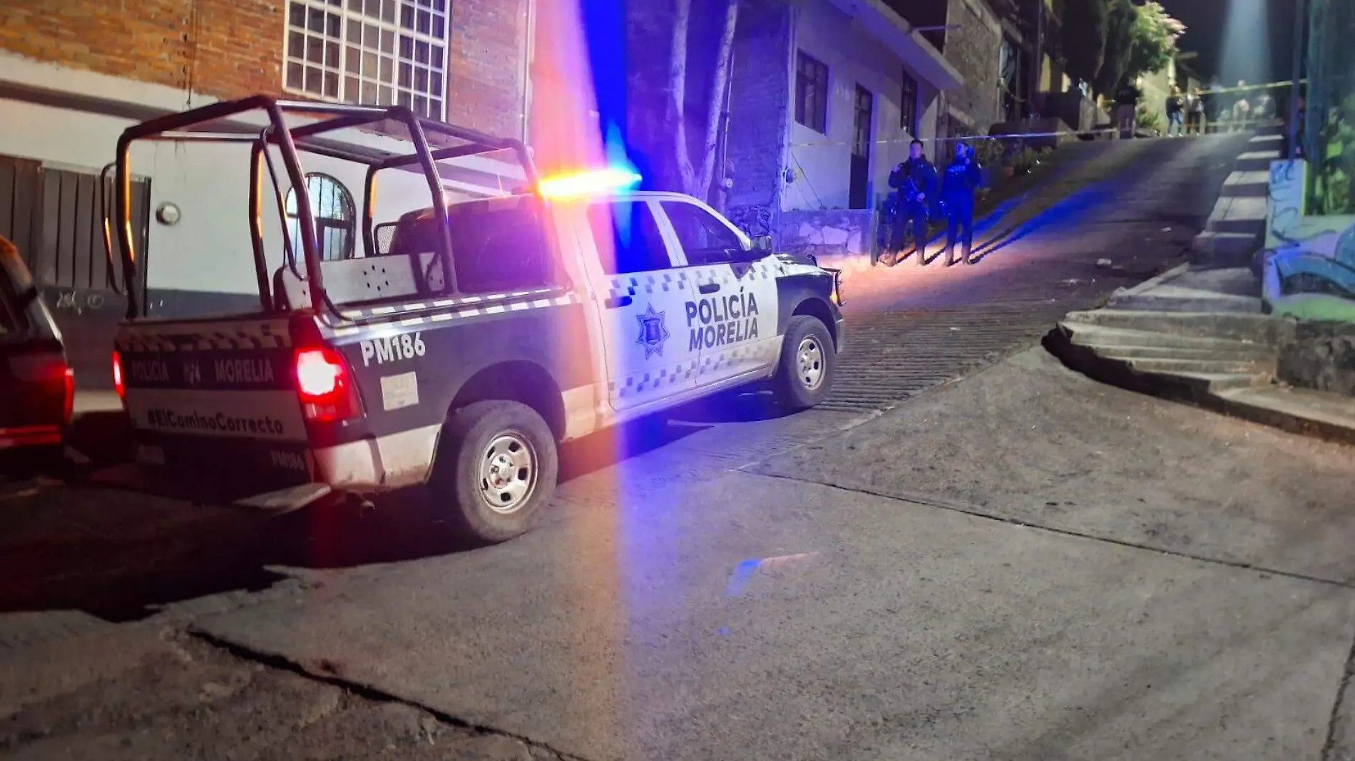 Policia de Morelia en escena del crimen